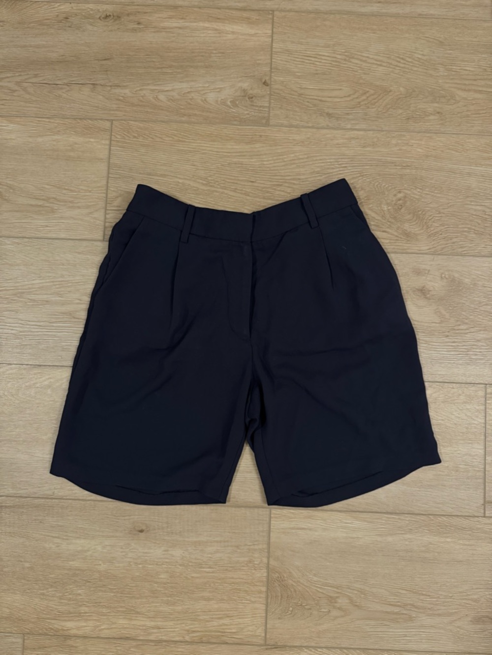 & Other Stories Women's Navy Tailored Shorts